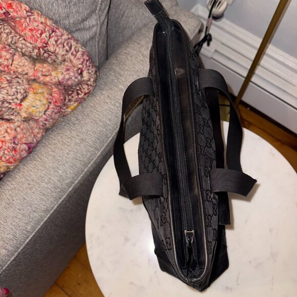 GUCCI Vintage Signature GG Canvas/Leather Tote Bag (REHAB- NEEDS SOME LOVE) - Picture 14 of 16